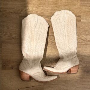 Ariat Cream Casanova boot